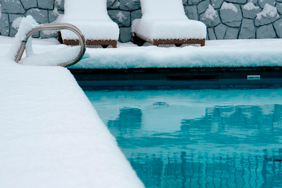 Comment entretenir votre piscine pendant l'hiver